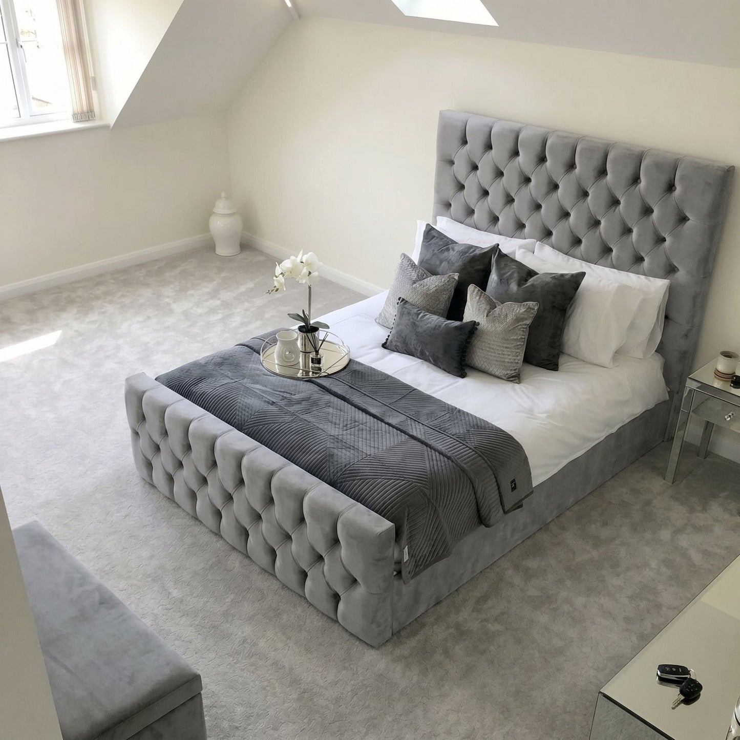 Harlington Wingback Vertical Panel Bed Frame - Eagle Bed